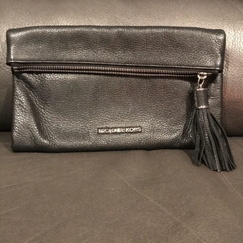 MK clutch